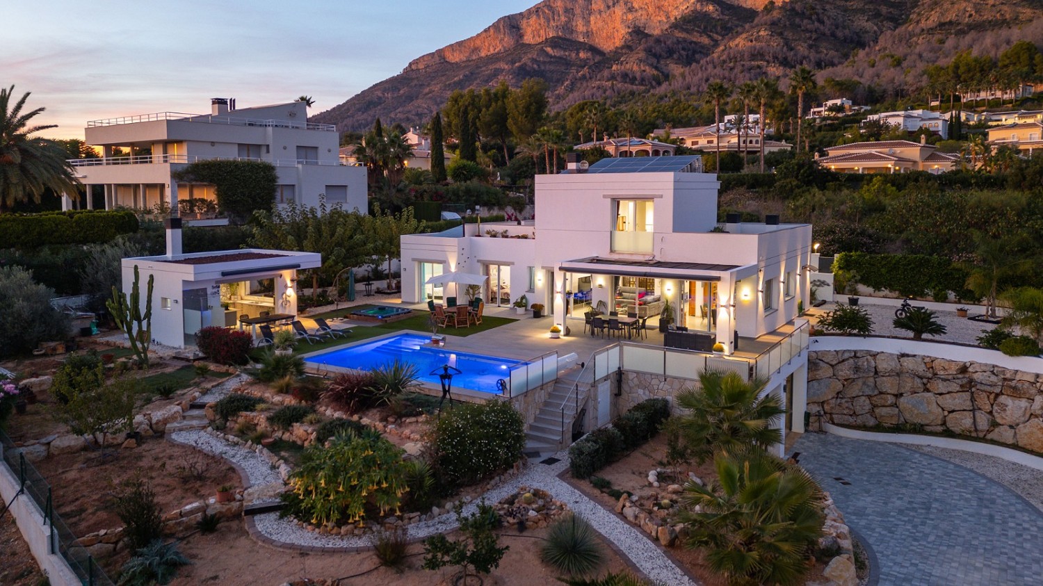 Foto Incredible villa in the exclusive area of ​​La Ermita, Jávea