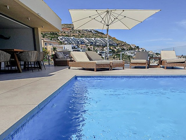 Incroyable villa à Benitachell avec vue panoramique sur la mer